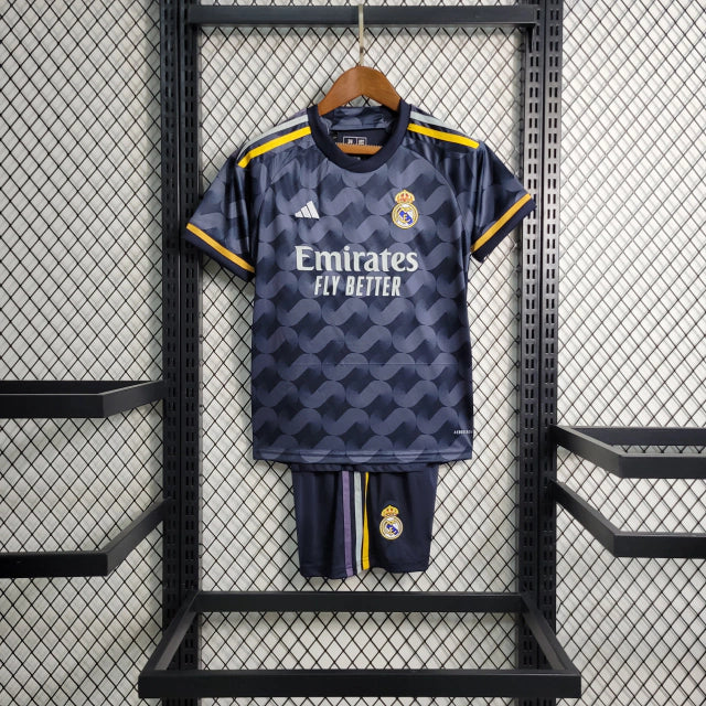 Kit Infantil Nova Camisa Real Madrid + Shorts  II - 2023/2024